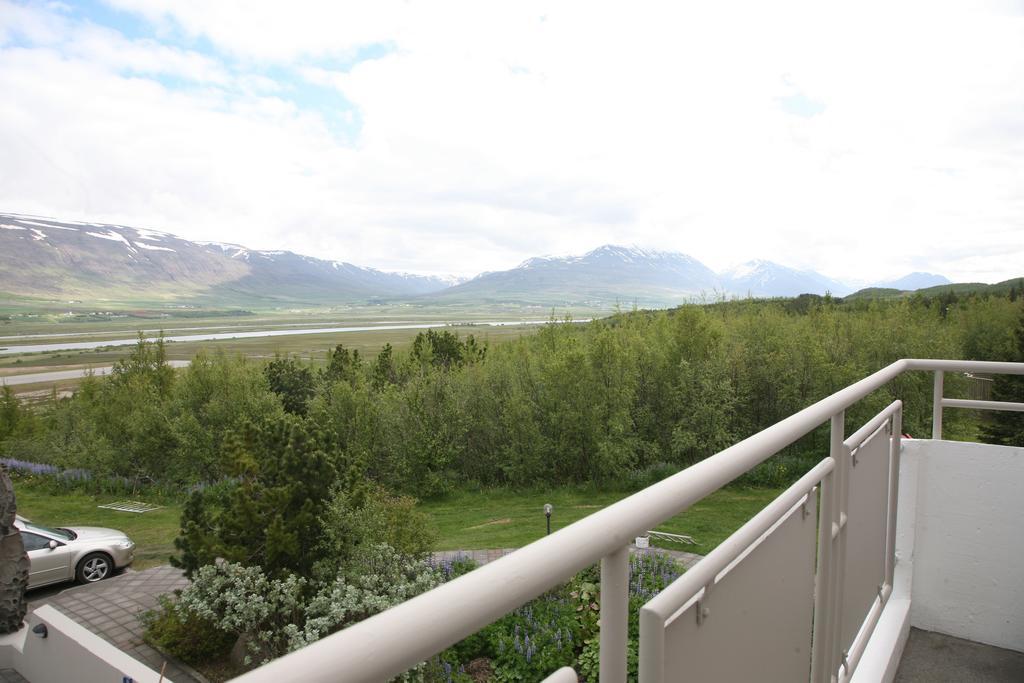 Hotel Kjarnalundur- Aurora Dream - Lodges And Rooms Akureyri Room photo